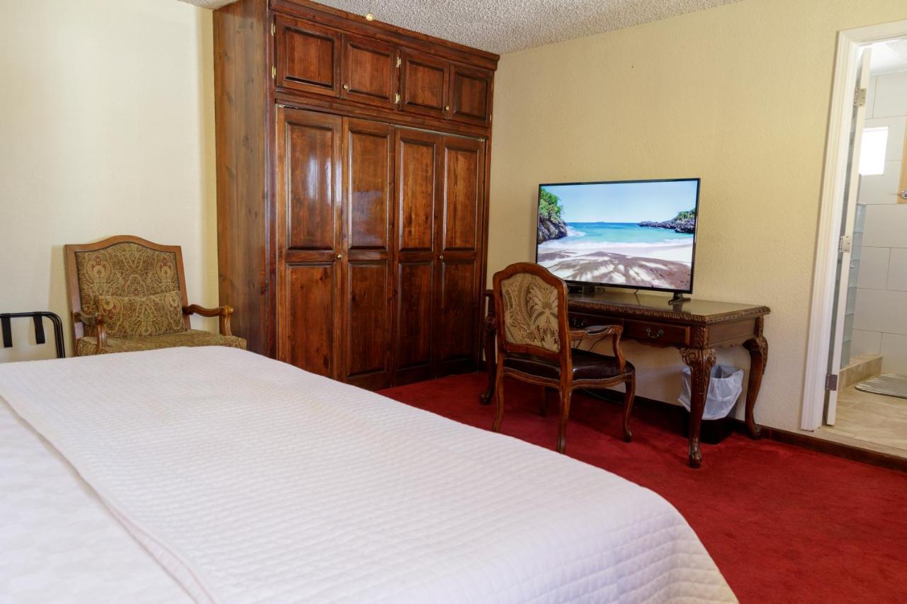 Playa Hermosa Inn At The Beach Энсенада Экстерьер фото